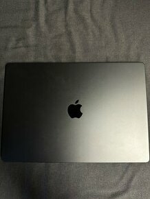 MacBook pro 16 m2