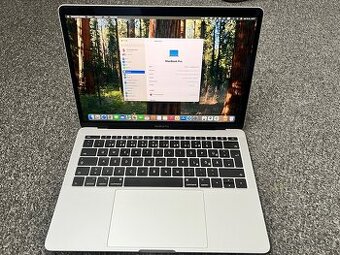 Macbook Pro Retina 2017 - 1