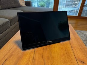 Přenosný monitor 16" ViewSonic VP16-OLED ColorPro