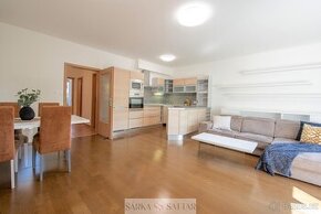 Pronájem světlého, zařízeného bytu 3+kk 81m2 se 2 balkony, z