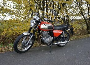 Jawa 350 OHC, 900 km