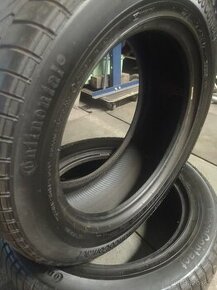 Pneu 225/55 R17 Continental  VancoContact