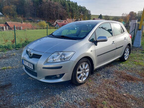 Toyota Auris 1.6, benzin 91 kW, 2. majitel