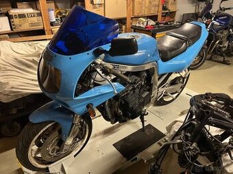 Suzuki GSX-R 750