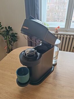 Kávovar Nespresso