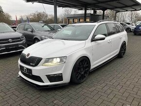 ŠKODA OCTAVIA RS COMBI III 2.0TDI CANTON PANO VYHŘ.SKLO TAŽ