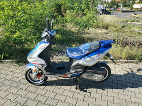 Skútr bez dokladů 125 ccm nový, nejetý