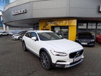 Volvo V90 Cross Country 83 256km