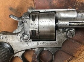 Historicky revolver   Chamelot-Delvigne  1873