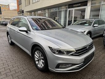 VW Passat B8 2.0 TDI 110kW DSG Tažné ACC Kamera Navi Keyless