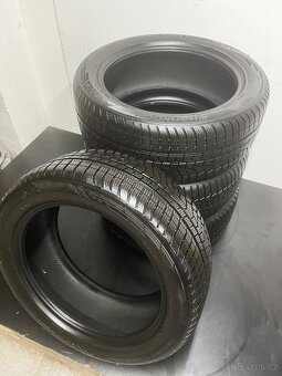 235/45 R19 Hankook Zánovní zimní pneu - 1