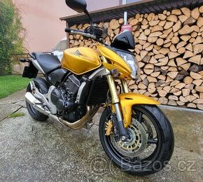 Honda CB600F Hornet r.v. 2007 pouze 5200km Původ ČR