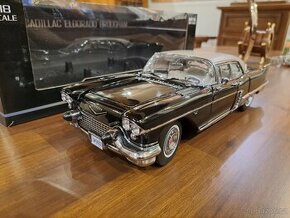 Cadillac Eldorado Brougham 1:18 SunStar - 1