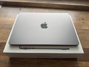 MacBook Air M2,8GB,512GB v TOP stavu