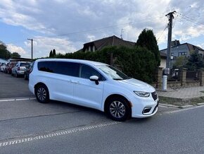 Chrysler Pacifica 3,6 Hybrid Čočka TOP 2023 DPH