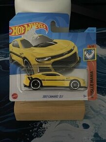 HotWheels autíčko 2017 Camaro ZL1