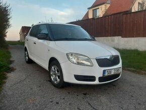 ŠKODA FABIE  1.2 12V 44kw. Rok.vyroby 2010.. - 1