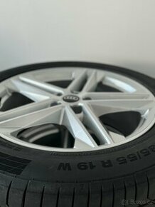 Audi kola 235/55/19plus pneu Contisport r19 S Design -NOVÉ - - 1