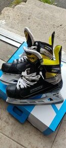 Brusle Bauer Supreme S37 vel.6,5 - 1