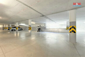 Pronájem garážového stání 38, 20 m², Karlovy Vary Drahovice