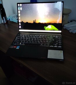 ASUS Zenbook 14X Celokovový, OLED displej, 6jádro, 16GB RAM - 1