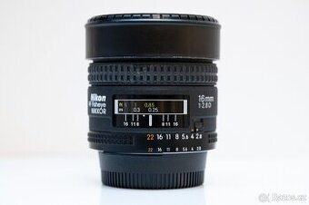 Nikon 16 mm f/2,8 AF NIKKOR D A