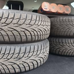 Zimní pneu na discích 185/60 R15, rozteč 4x100