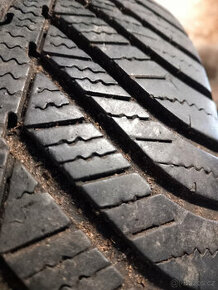 205/55R16 CELOROČNÍ PNEUMATIKY RUNFLAT - 1