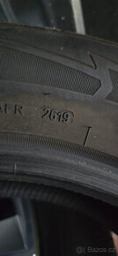 GoodYear 215/65/17 99V zimní