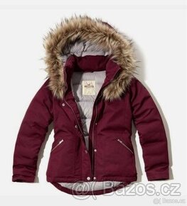 Hollister Ultimate Down Collection velikost S