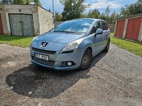 Peugeot 5008 1.6 115kw benzin manuál panorama