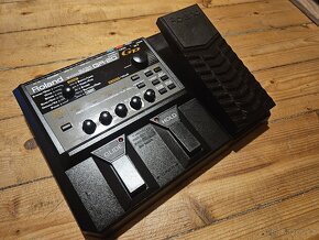 Roland GR-20GK - syntezátor pro kytaru