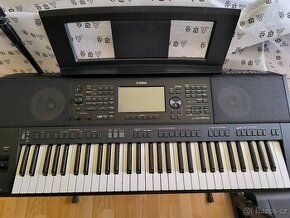 Yamaha PSR sx 900 v záruce, velmi dobrý stav