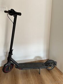 elektrická koloběžka Mi Electric Scooter Pro 2 - 1