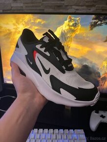 NOVÉ AIR MAX BOLT EUR 38,5 1000Kč