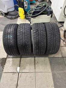 Zimní pneumatiky 215/55 R16 93T