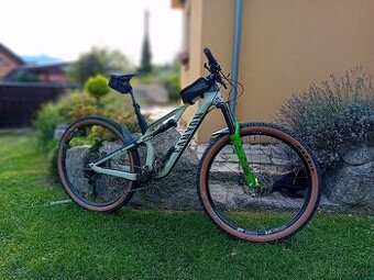 Canyon neuron full 29, L, 130mm karbon