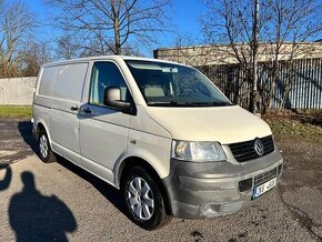 VW Transporter T5 1.9 TDI