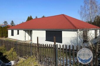 Prodej rodinného domu 160 m², pozemky 915 m²