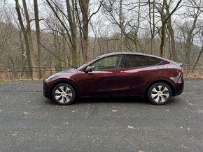 Prodám Tesla Model Y Long Range AWD, 01/2024