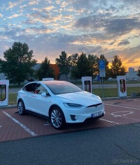 Tesla X  P90D FREE SUPERCHARGE