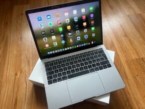 Apple MacBook Pro 2016 / 8GB RAM / 256GB SSD / A1708