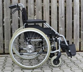 006-Mechanický invalidní vozík Meyra. - 1