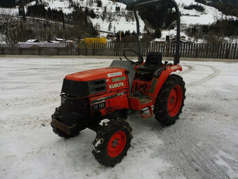 Traktor Kubota ST30--4x4