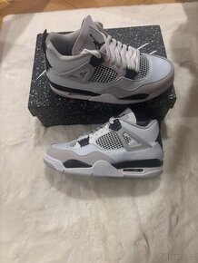 Obrázek k inzerátu: Air Jordan 4 Military Black