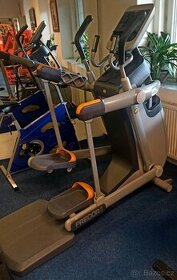 Trenažer Precor AMT 100i