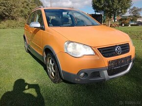 Volkswagen Polo CROSS 1,4i 59KW Zamluveno