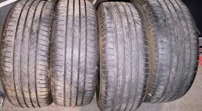 Pneu Bridgestone 235/55/19 101V