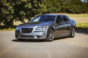 Chrysler 300c SRT 6.4 Hemi 351kw  Snížená cena - 1