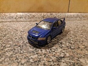 Model Mitsubishi Lancer Evolution VIII - 1